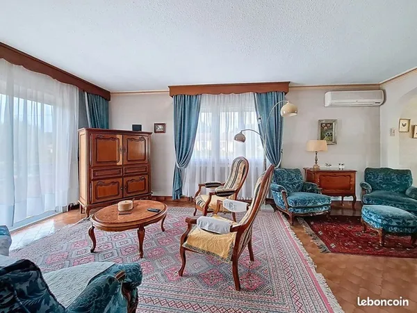 Maison 8 pièces 200 m²