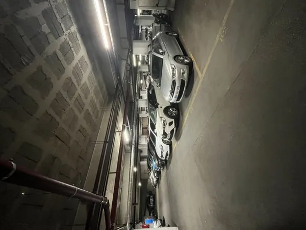 Parking/box 10 m²