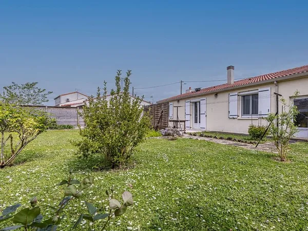 Maison de plain pied - Centre, calme et proche commodités