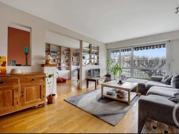 Appartement 7 pièces 122 m²