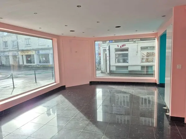 Local commercial
