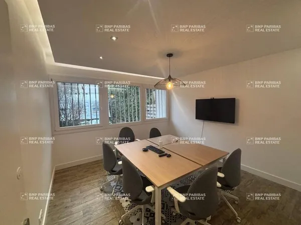 Bureaux 164 m²
