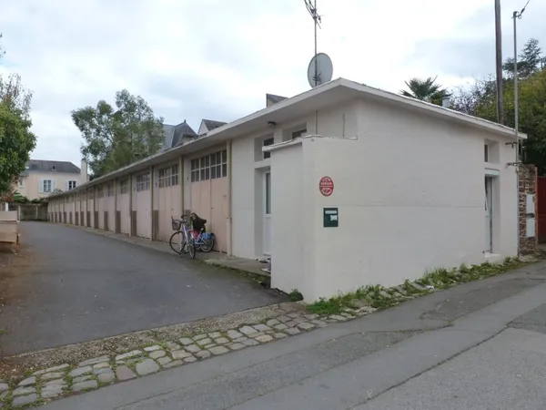 Loue grand garage Rennes Sacré Coeurs (35) - 20m²