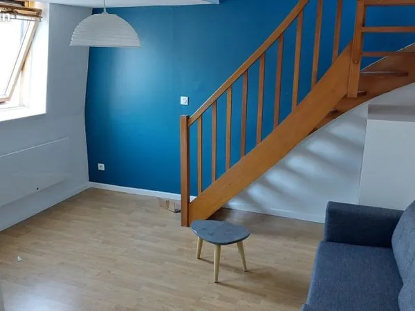 Studio meublé sur 2 niveaux Lille Centre Wazemmes