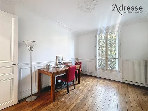 SAINT-CLOUD - Appartement de charme 2 pièces 41m² - Cave