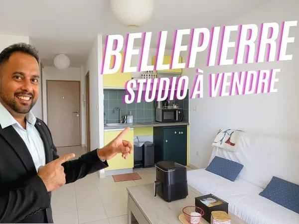 STUDIO AVEC TERRASSE ET VUE MER À SAINT-DENIS