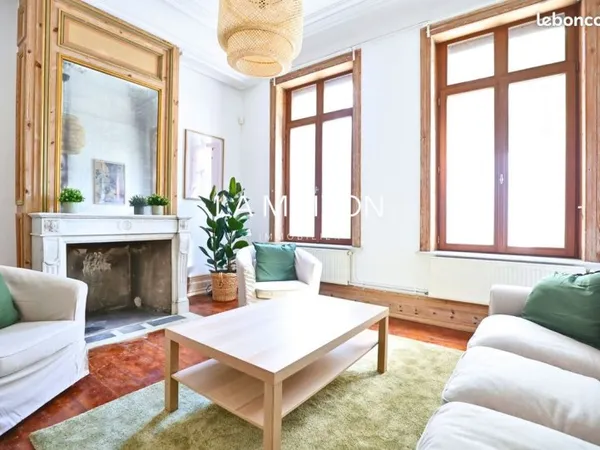 Maison 8 pièces 200 m²
