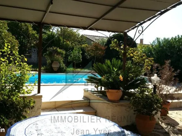 Villa 6 pièces 170 m²