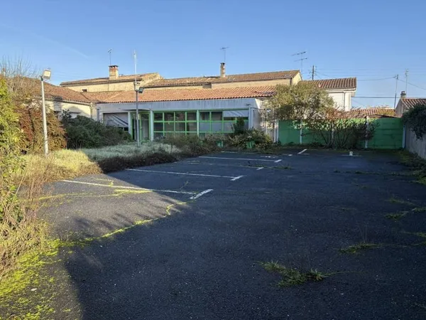 Bureaux 98 m²