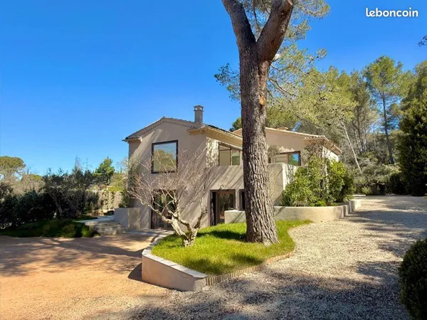 Maison 8 pièces 193 m2