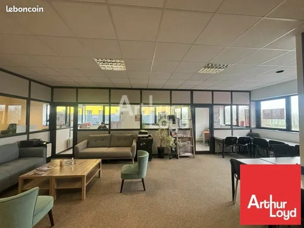 BUREAUX 140 m² LA ROCHE-SUR-YON