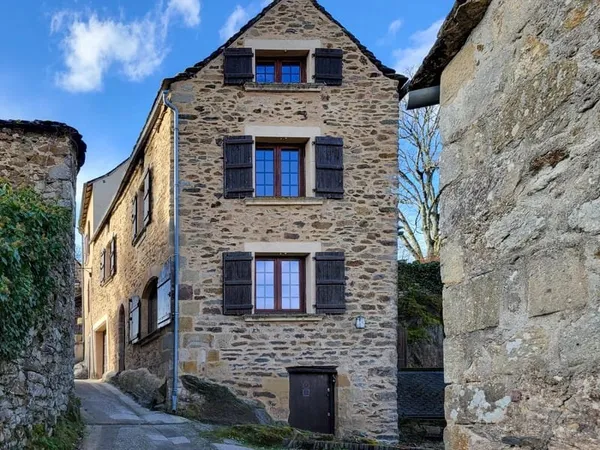 Charmante Propriété en Pierre avec Maison d'Amis au Coeur de Najac