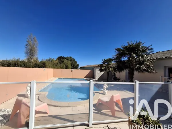 Maison 6 pièces 223 m²