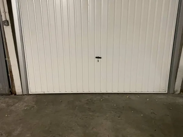 Parking 12 m²