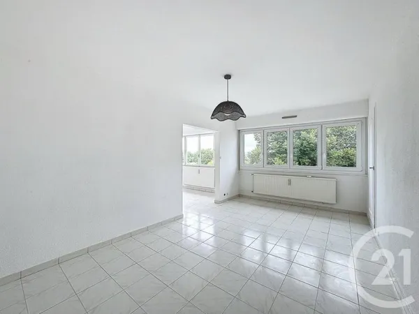Appartement 4 pièces 77 m²