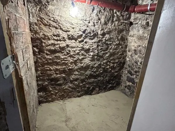 Cave à vendre