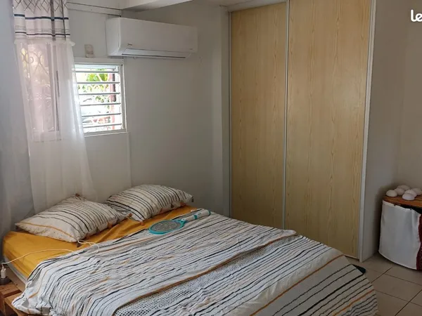 Recherche colocataire (F) Petit-Bourg