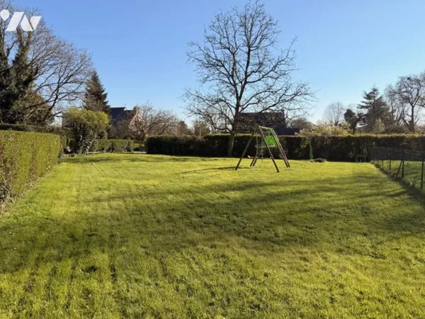 Terrain 600 m²