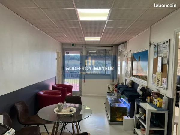 Bureaux 98 m² Baie-Mahault