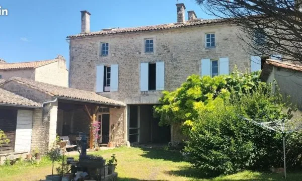 Maison 14 pièces 337 m²