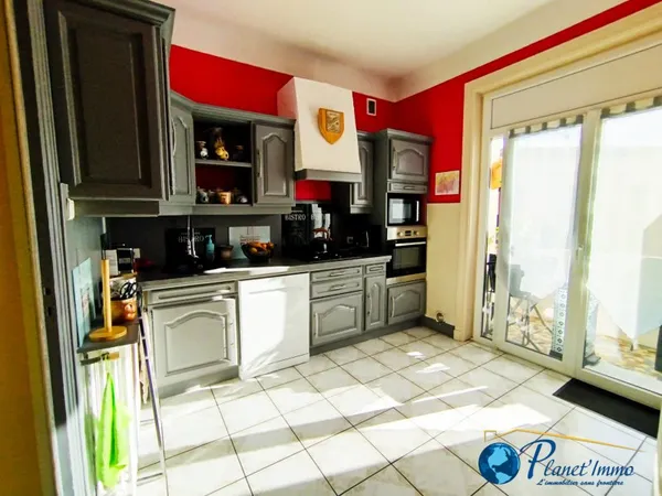 ST CHAMOND CENTRE APPARTEMENT 4PCES