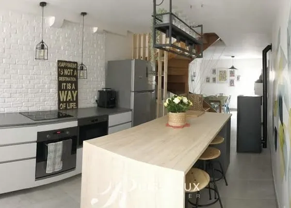 Maison 7 pièces 147 m²