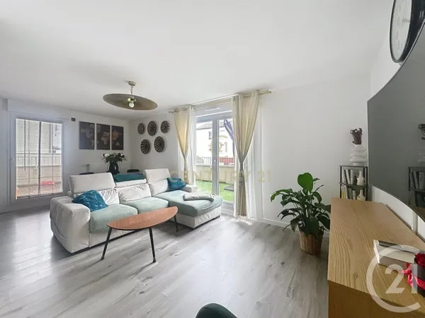 Appartement 4 pièces 77 m²