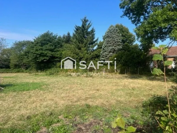 Terrain constructible 1360 m2