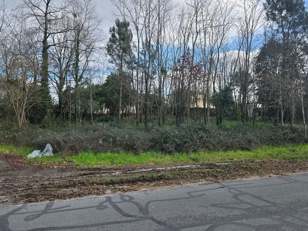 Terrain 789 m²