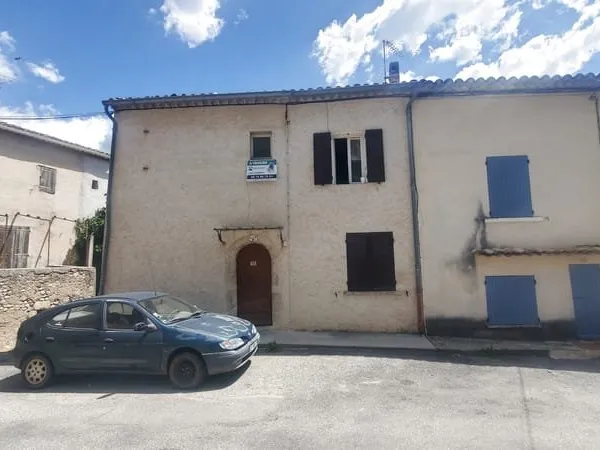 EXCLUSIVITE Maison de 90m2 à vendre 115000 € à Puimoisson