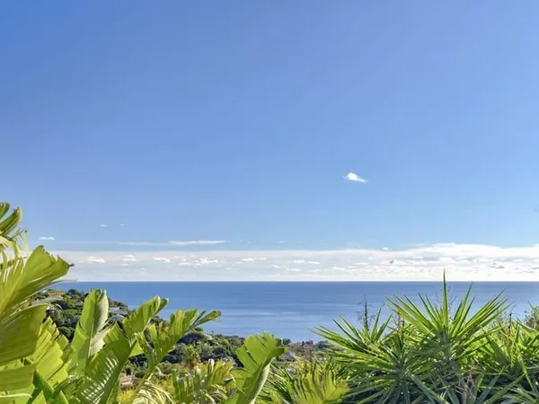 Villa vue mer panoramique à vendre aux Issambres