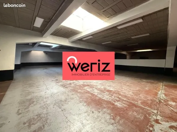 Bureau 1 000 m²