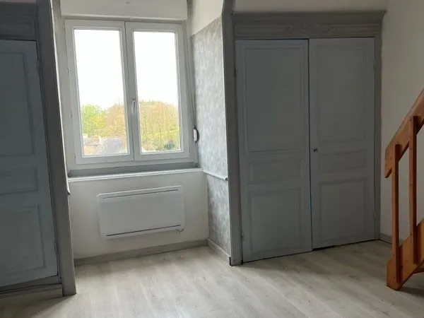 À louer. Appart au 2eme etage