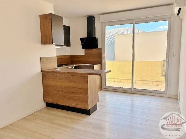 Appartement avec jardin et terrasse proches de toutes les co
