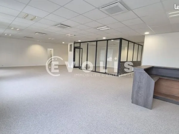 Bureaux 369 m²