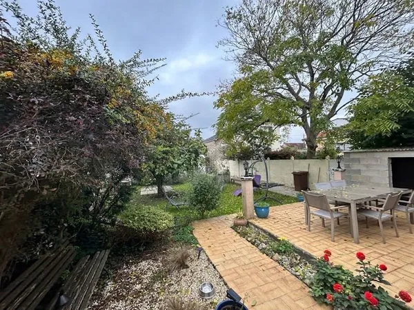 Maison 8 pièces 130 m²