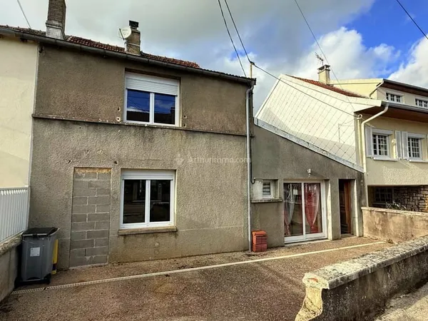 Maison avec jardin