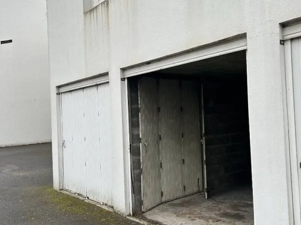 Parking 12 m²