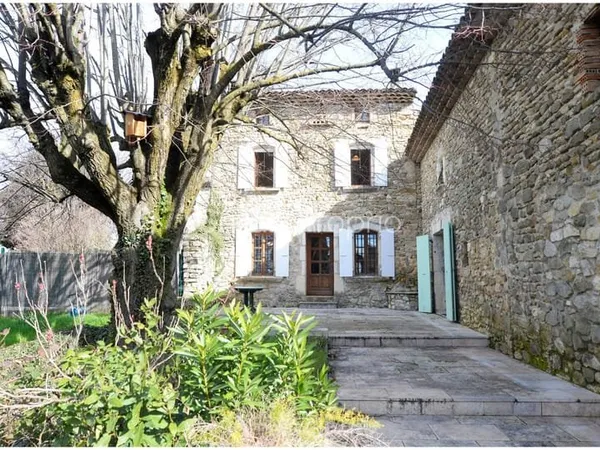 MONTELIMAR - Propriété de caractère avec vue dominante - T6