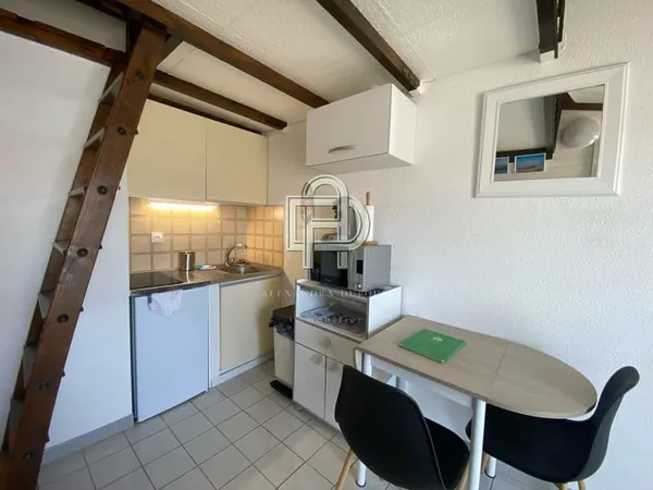 Appartement studio avec coin mezzanine - Rive Droite GRUISSAN