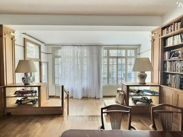 Appartement 6 pièces 148 m²