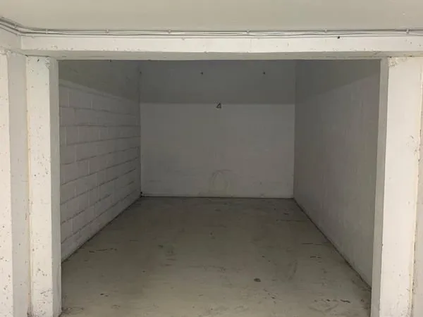 Parking box 12ème