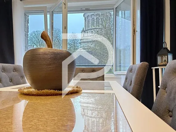 Maison de style moderniste de 175m2 proche Vieille ville