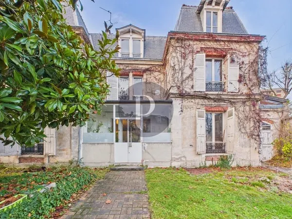 Maison 20 pièces 381 m²