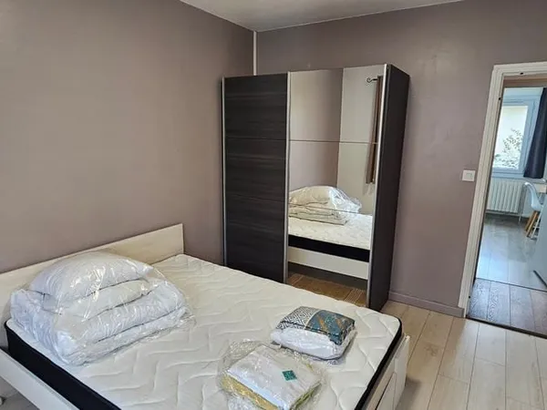 Maison 2 pièces 196 m²