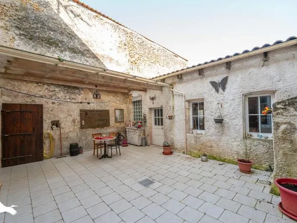 Maison de ville de 5 pièces principales