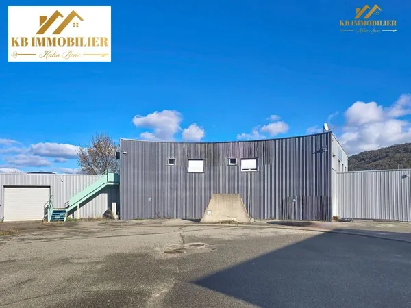 Local commercial 800 m²