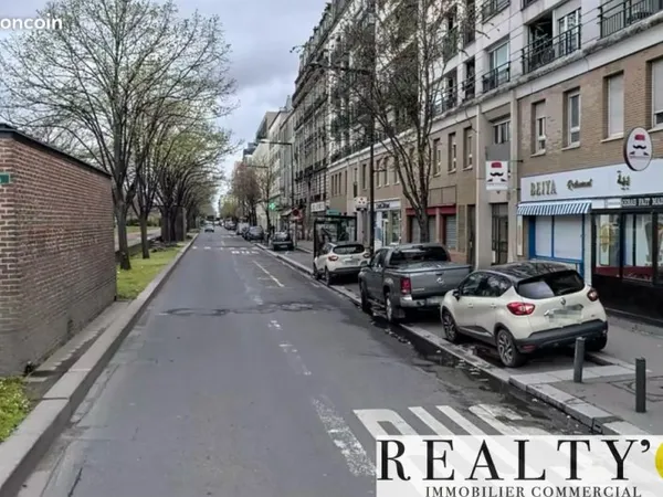 Local commercial 178 m²