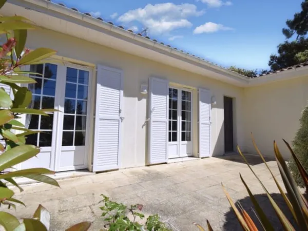 SAINT PALAIS - VAUX SUR MER - MAISON/VILLA - PROCHE PLAGES