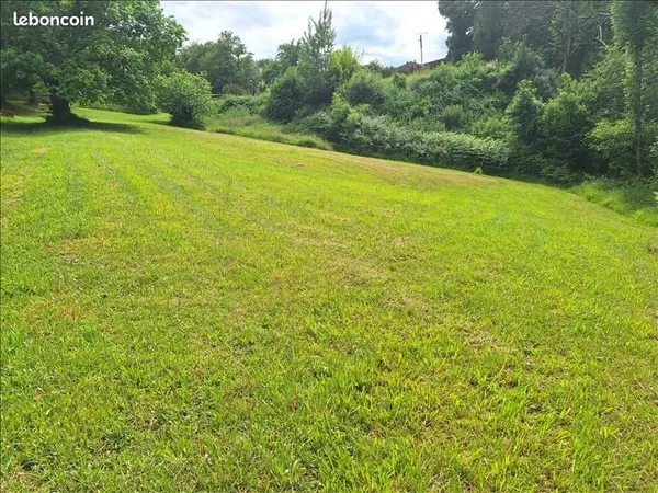 Terrain 13 928 m² Asprieres
